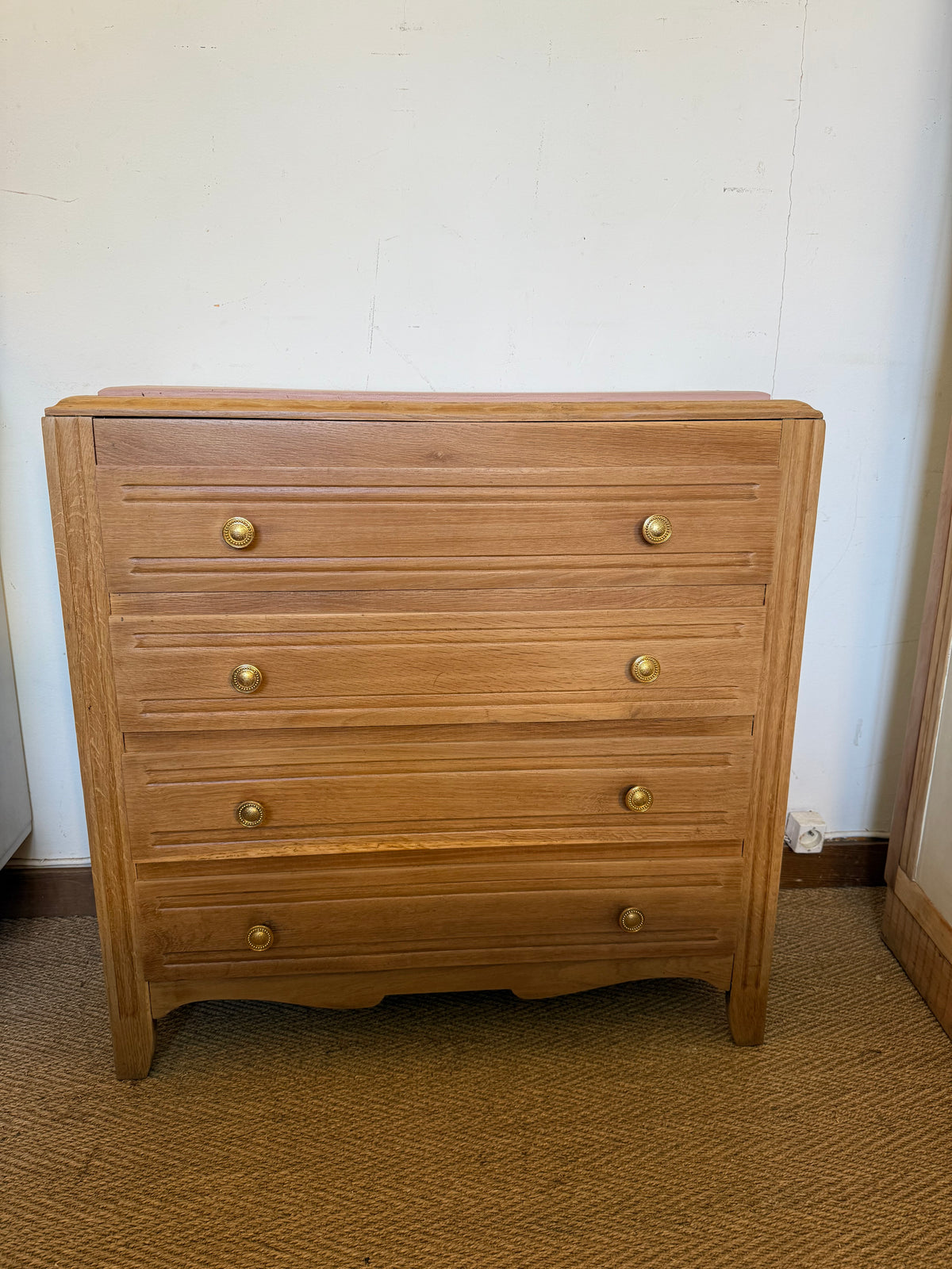 Commode vintage poignées dorées