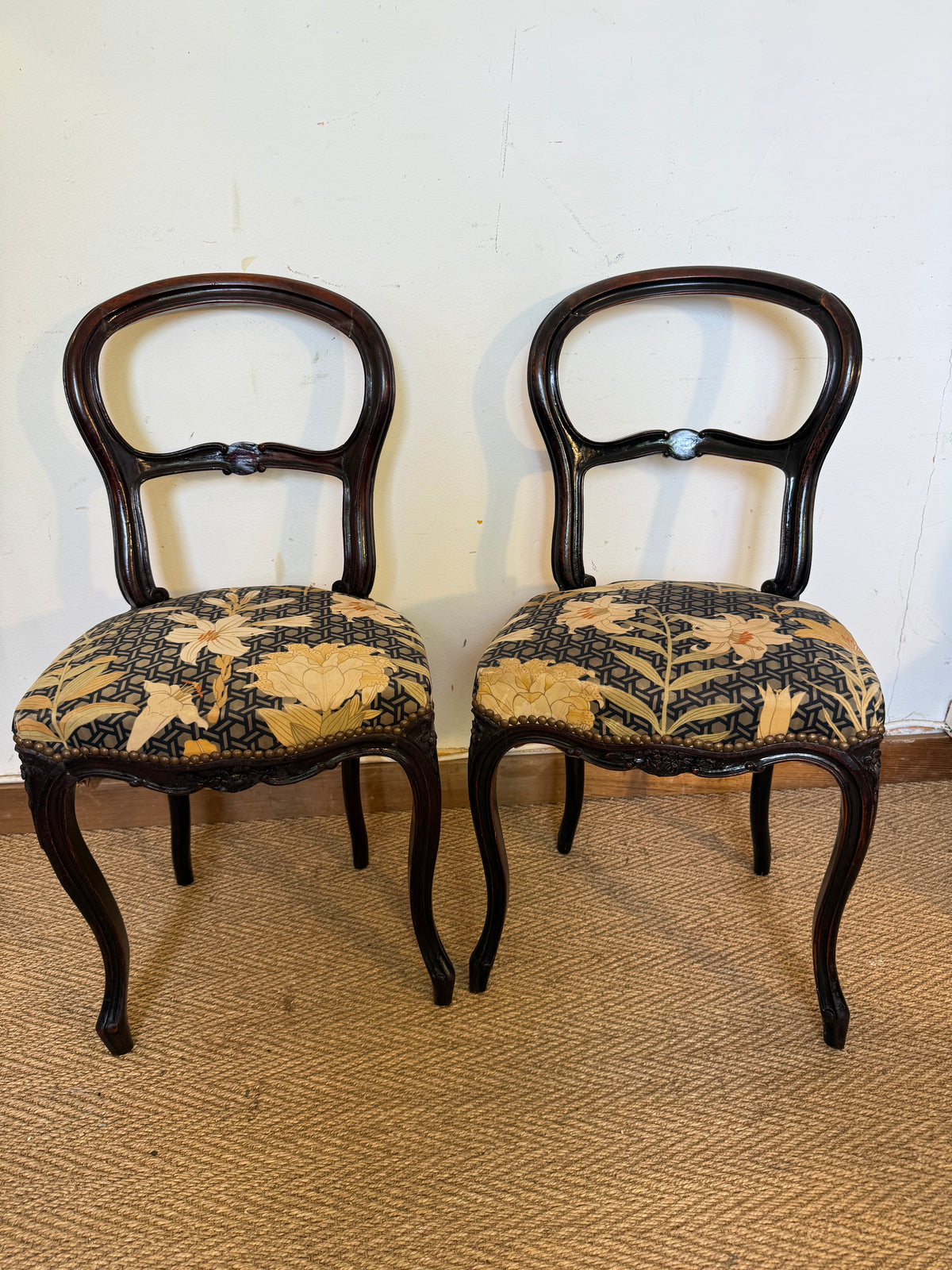 Paire de chaises style Louis Philippe
