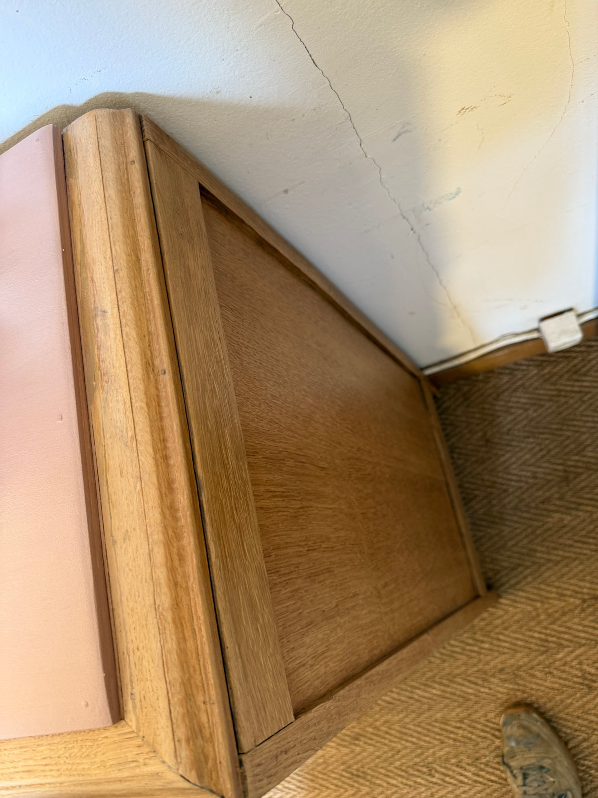 Commode vintage poignées dorées