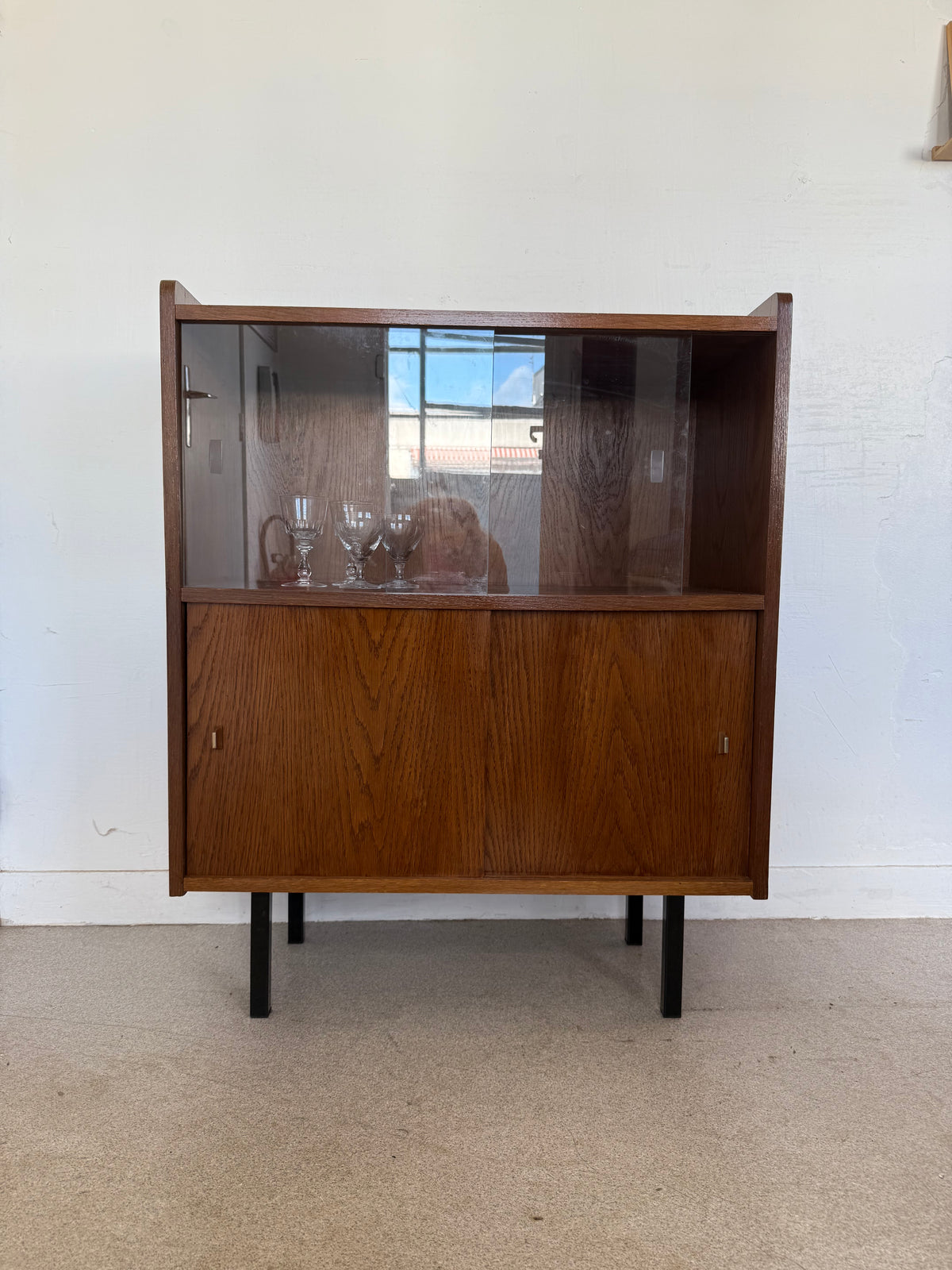 Buffet vaisselier vintage placage chêne