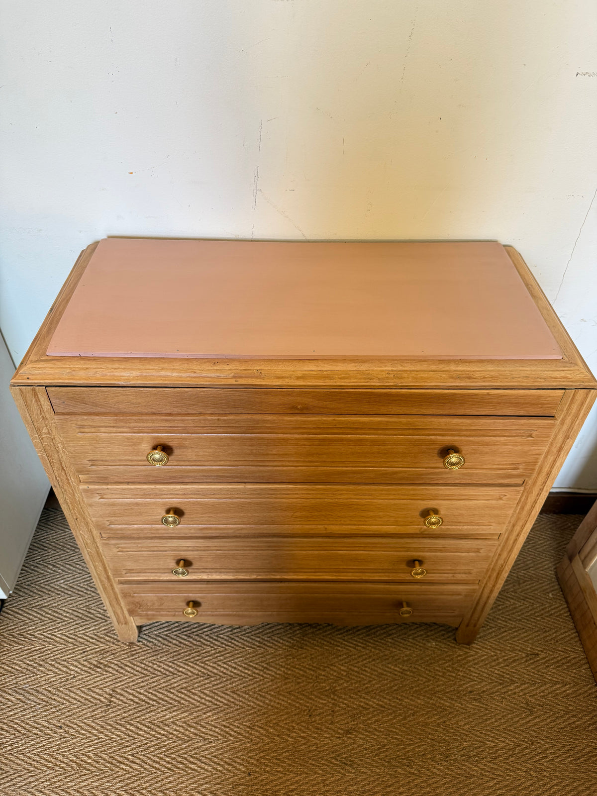 Commode vintage poignées dorées