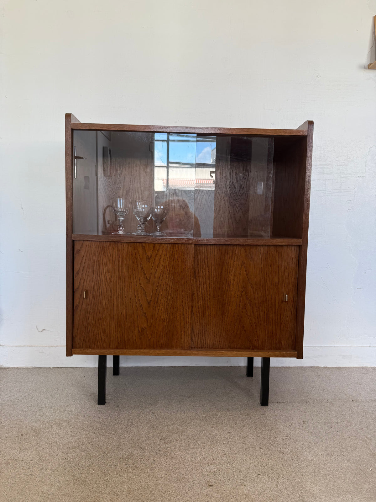 Buffet vaisselier vintage placage chêne
