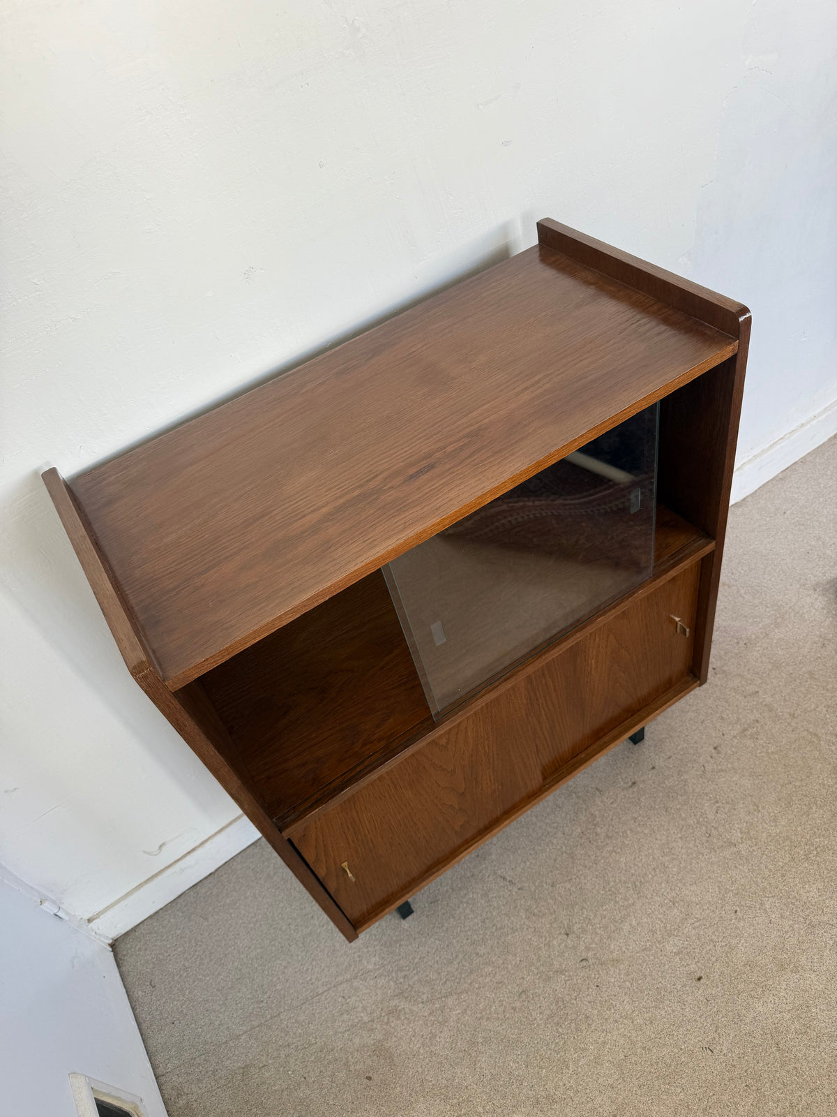 Buffet vaisselier vintage placage chêne