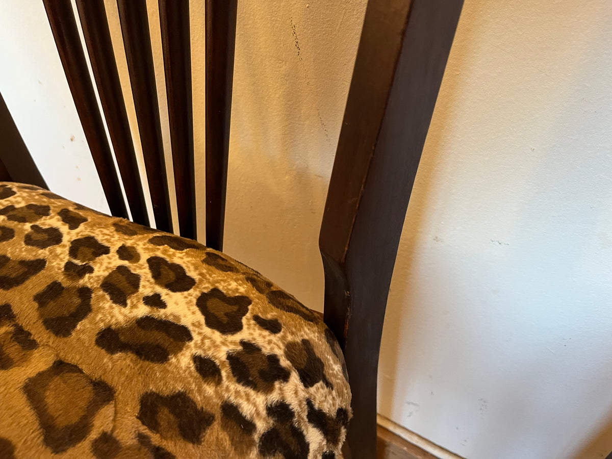 Paire de chaises vintage bois et léopard