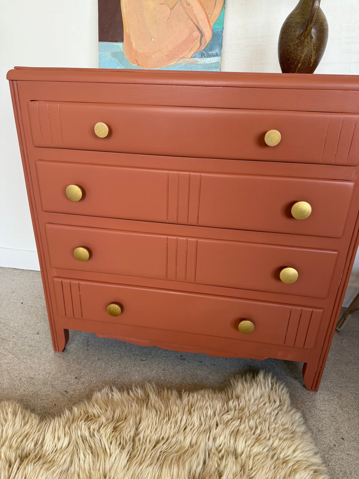 Commode vintage en bois terra cotta