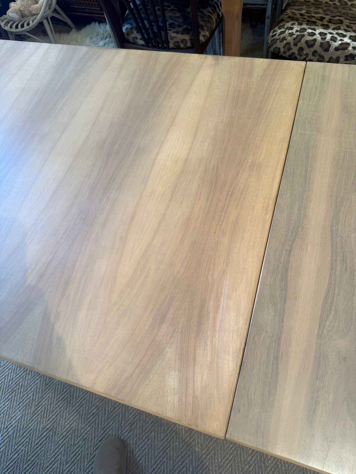 Table à rallonge extensible vintage pieds compas placage hêtre (6/10 pers)