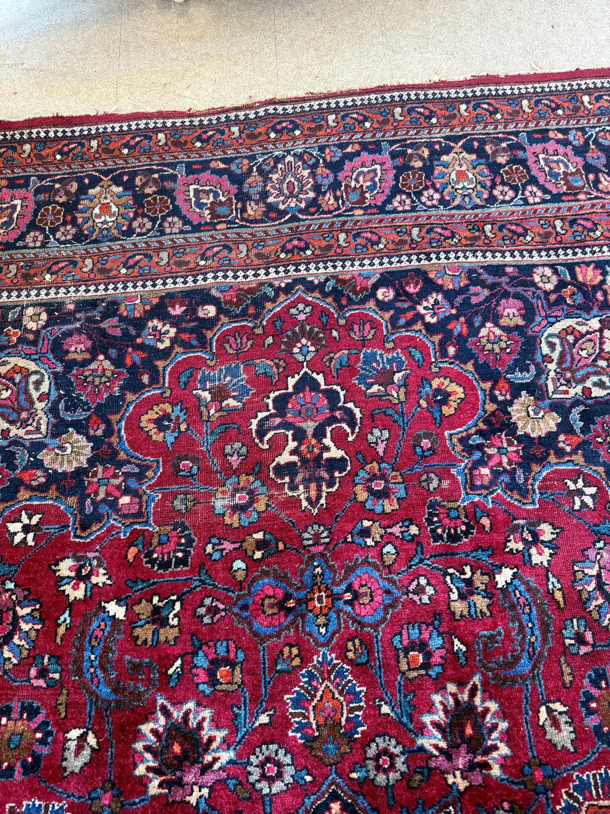 Tapis persan vintage grand format