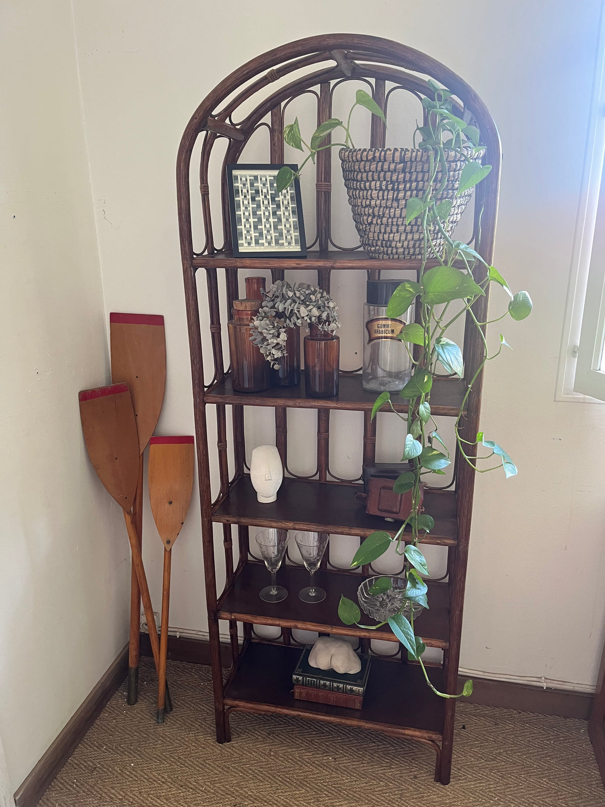 Etagère bibliothèque vintage en rotin