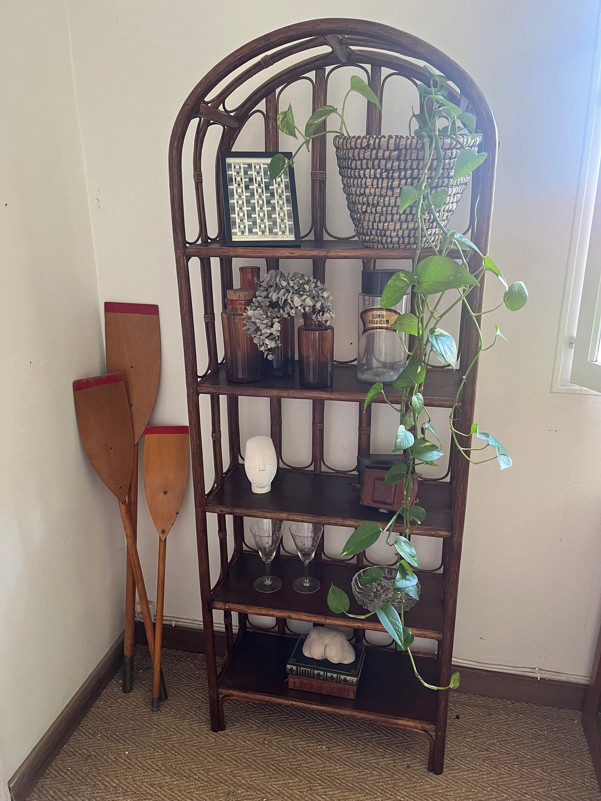 Etagère bibliothèque vintage en rotin