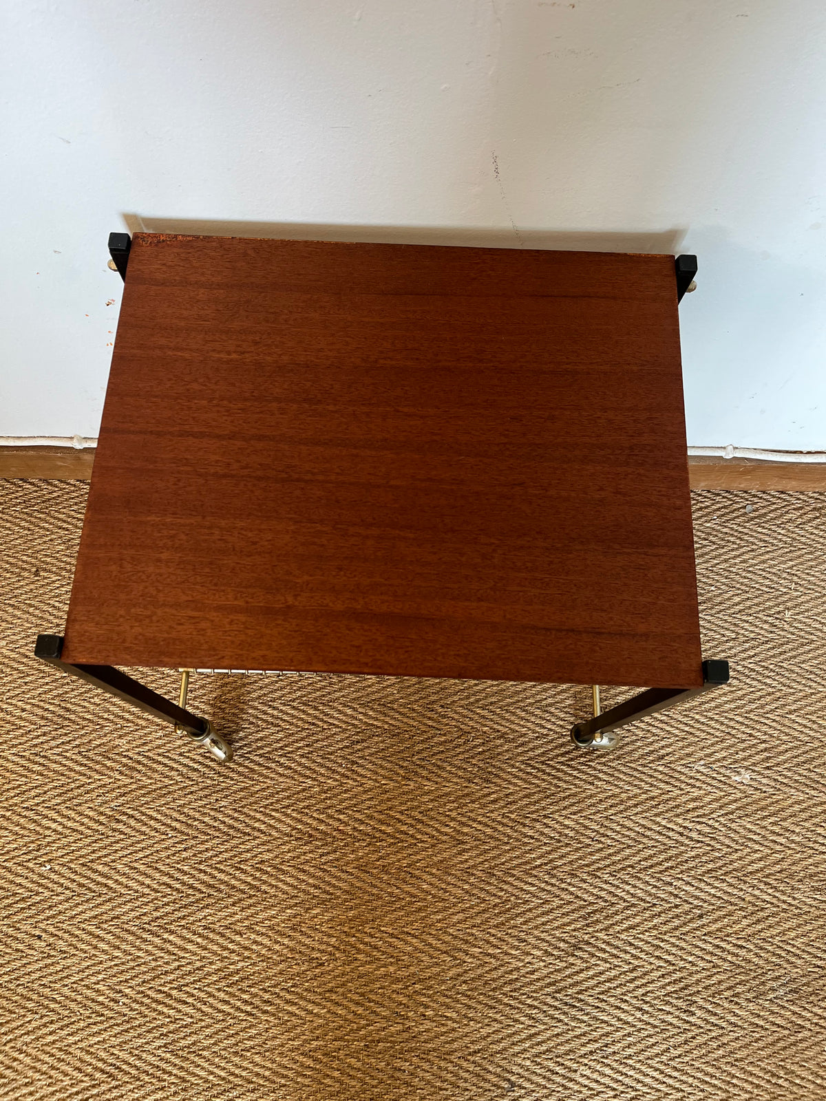 Desserte table d'appoint porte vinyles