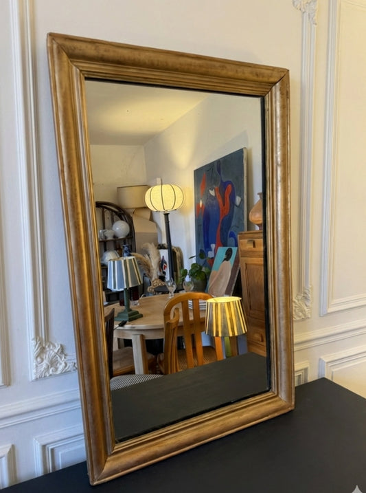 Miroir ancien en bois rectangulaire doré